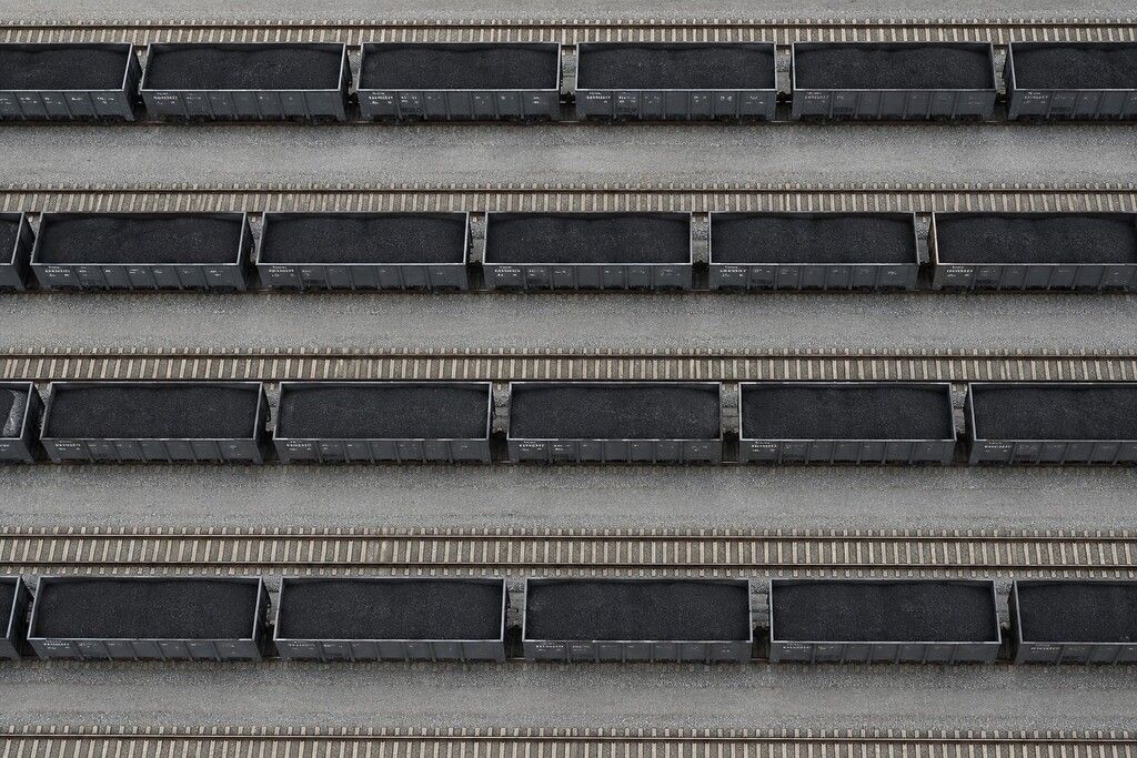 RZD freight tariff increase pressures Russian coal transport